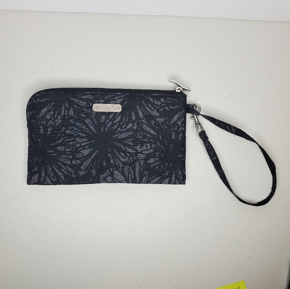 Baggalini Midnight Blossom Print RFID Phone Wristlet Wallet